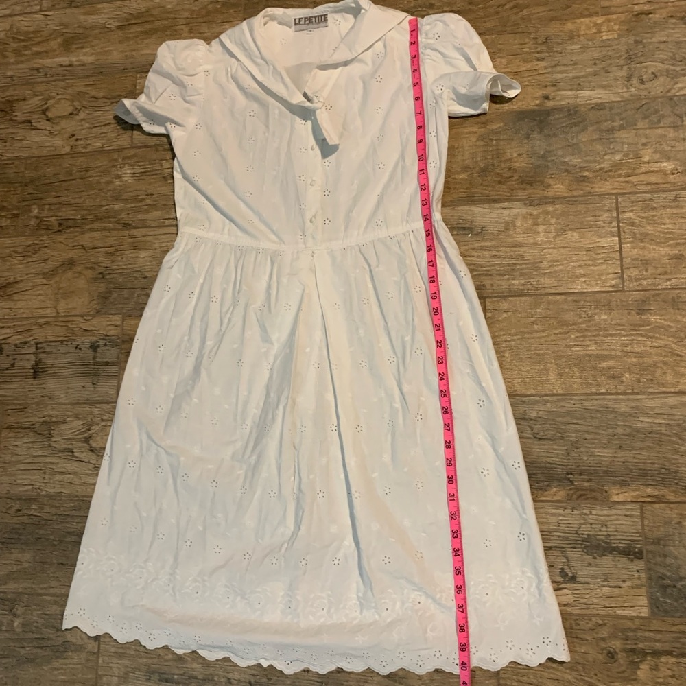 Women’s vintage LF Petite white eyelet dress - Picture 5 of 5